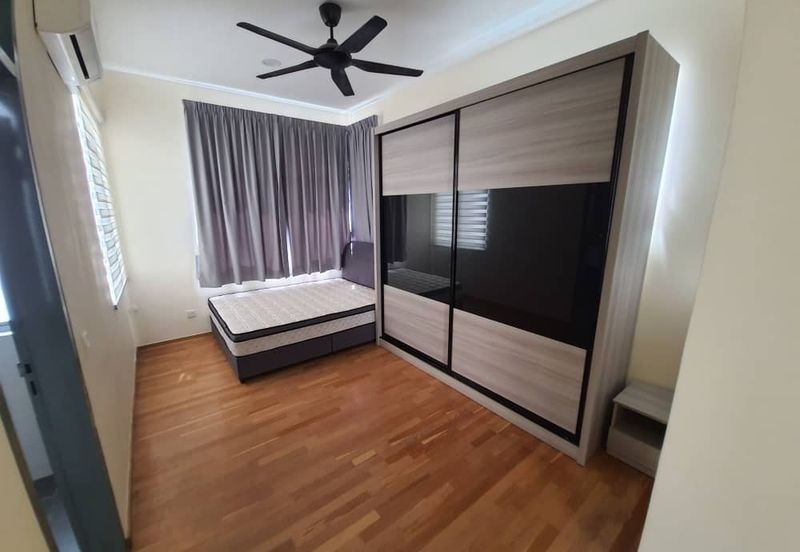 Symphony Hills Schubert