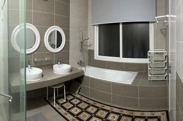 Clover Garden Residences