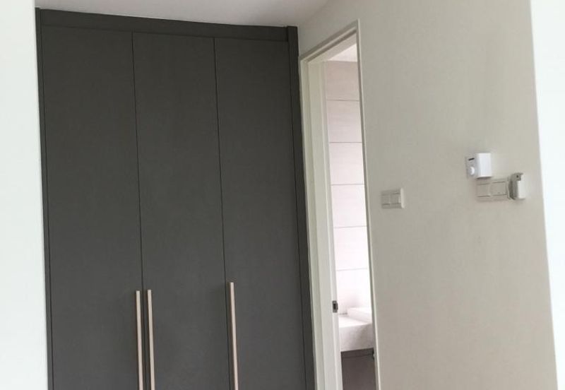 Lake Point Residence