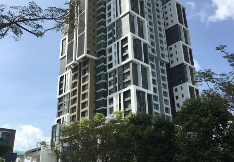 Lake Point Residence