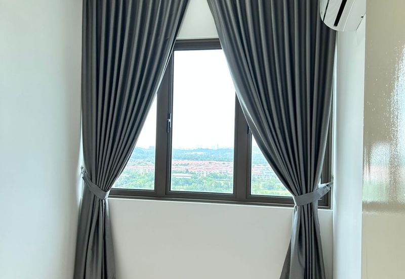 Lake Point Residence