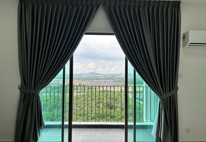 Lake Point Residence