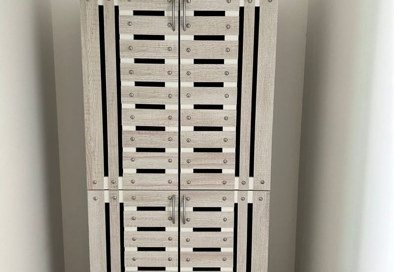 Lake Point Residence