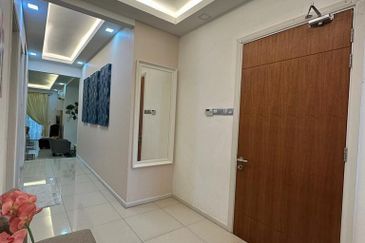 Summerglades, Perdana Lakeview West