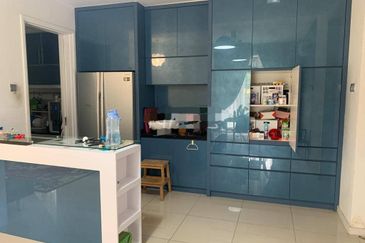 Summerglades, Perdana Lakeview West