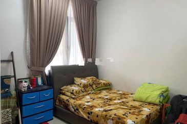 Summerglades, Perdana Lakeview West