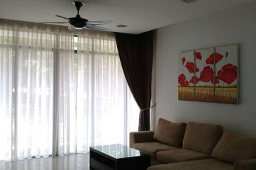 Summerglades, Perdana Lakeview West