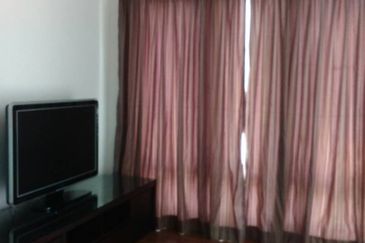 Summerglades, Perdana Lakeview West