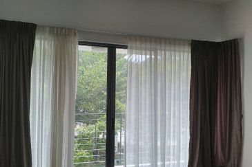 Summerglades, Perdana Lakeview West