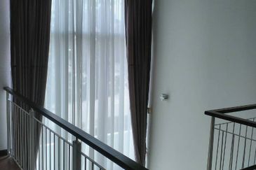 Summerglades, Perdana Lakeview West