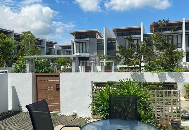 Mozart, Symphony Hills