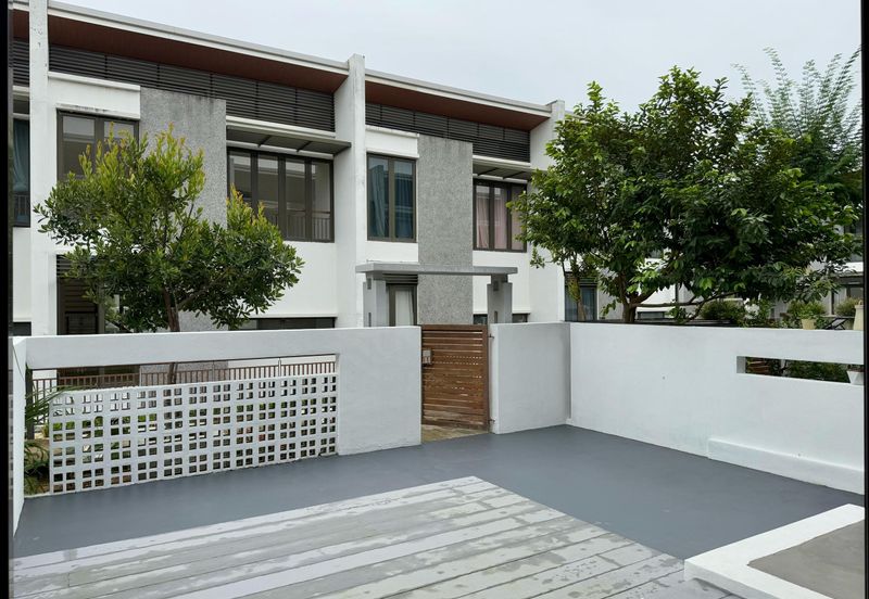 Mozart, Symphony Hills