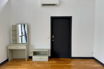 Mozart, Symphony Hills