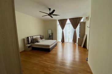 Symphony Hills Schubert