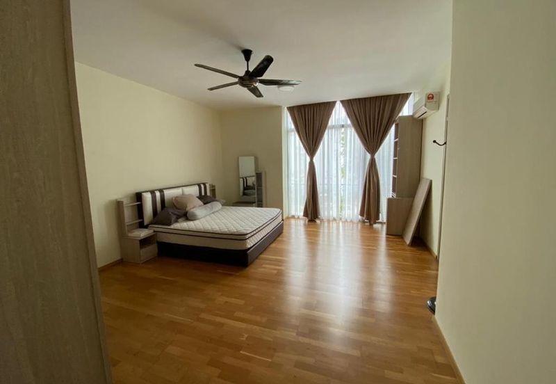 Symphony Hills Schubert