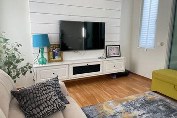 Symphony Hills Schubert