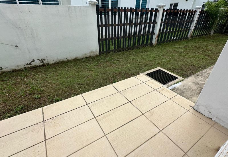 MYDiva, Perdana Lakeview East