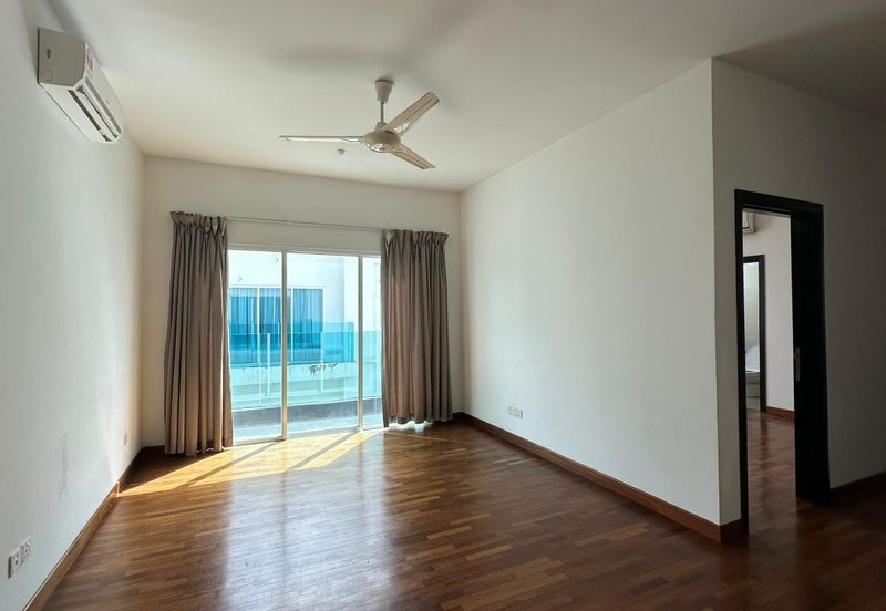 MYDiva, Perdana Lakeview East