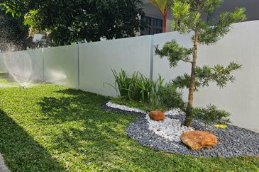 Summerglades, Perdana Lakeview West