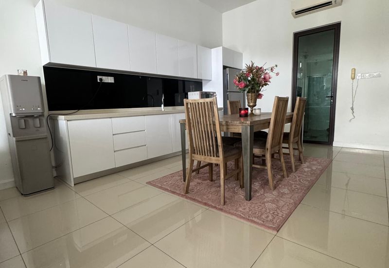 Isle of Kamares, Setia Eco Glades