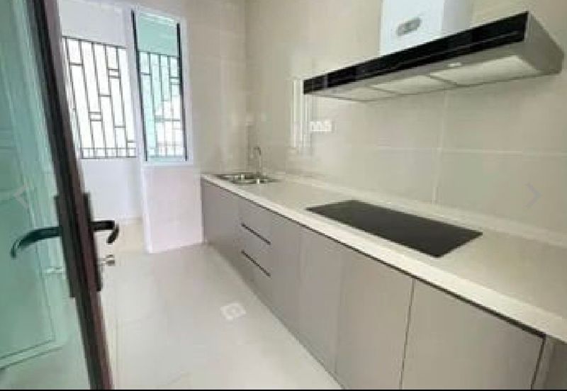 Isle of Kamares, Setia Eco Glades