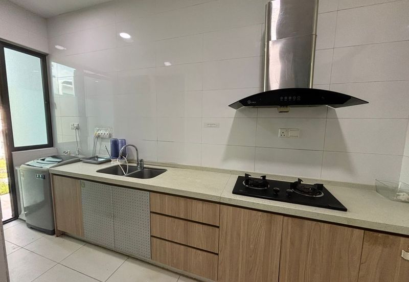 Lepironia Gardens, Setia Eco Glades