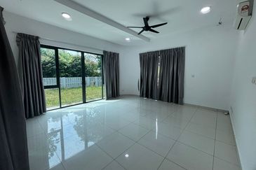 Lepironia Gardens, Setia Eco Glades