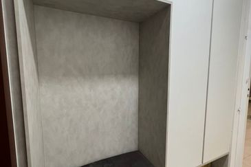 Lake Point Residence