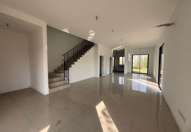 Reef Of Tropics, Setia Eco Glades