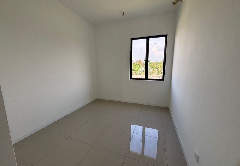 Reef Of Tropics, Setia Eco Glades