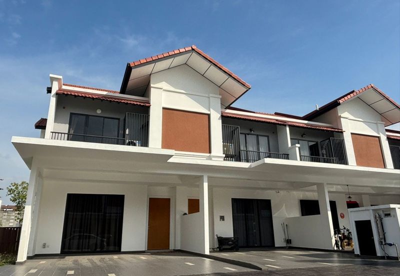 Reef Of Tropics, Setia Eco Glades