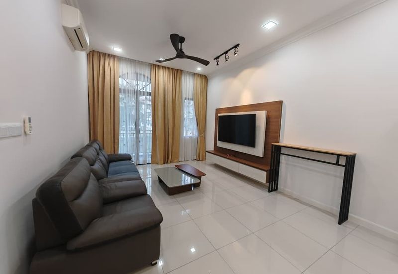 Isle of Kamares, Setia Eco Glades