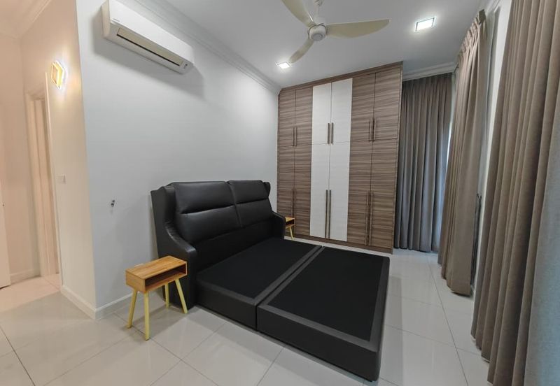 Isle of Kamares, Setia Eco Glades