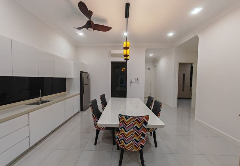 Isle of Kamares, Setia Eco Glades