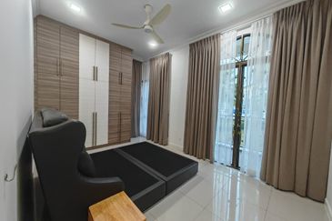 Isle of Kamares, Setia Eco Glades