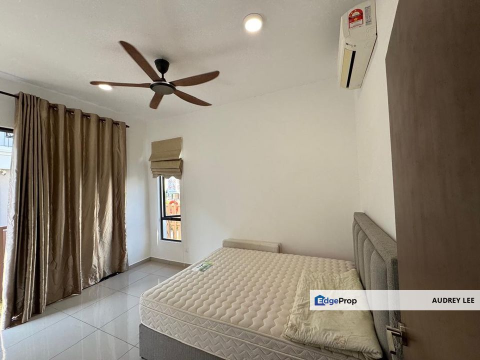 Endlot safiro for rent! Next to water stream!, Selangor, Cyberjaya