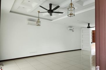 Jewels of Grasmere, Setia Marina