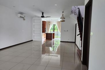 Jewels of Grasmere, Setia Marina