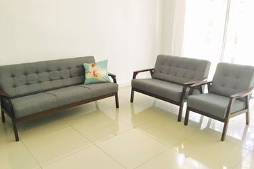 Summerglades, Perdana Lakeview West