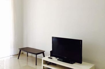 Summerglades, Perdana Lakeview West