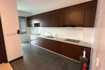 Jewels of Grasmere, Setia Marina