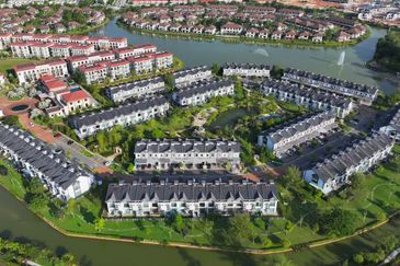 Jewels of Grasmere, Setia Marina