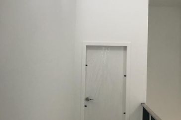 Reef Of Tropics, Setia Eco Glades