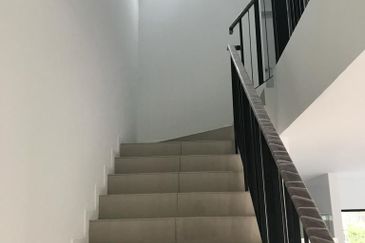 Reef Of Tropics, Setia Eco Glades