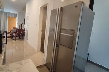 Reef Of Tropics, Setia Eco Glades