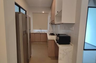 Reef Of Tropics, Setia Eco Glades