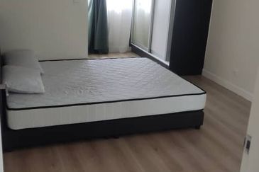 Monet Lily @ Sunsuria City