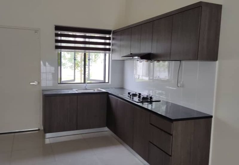 Monet Lily @ Sunsuria City