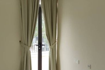 Monet Lily @ Sunsuria City