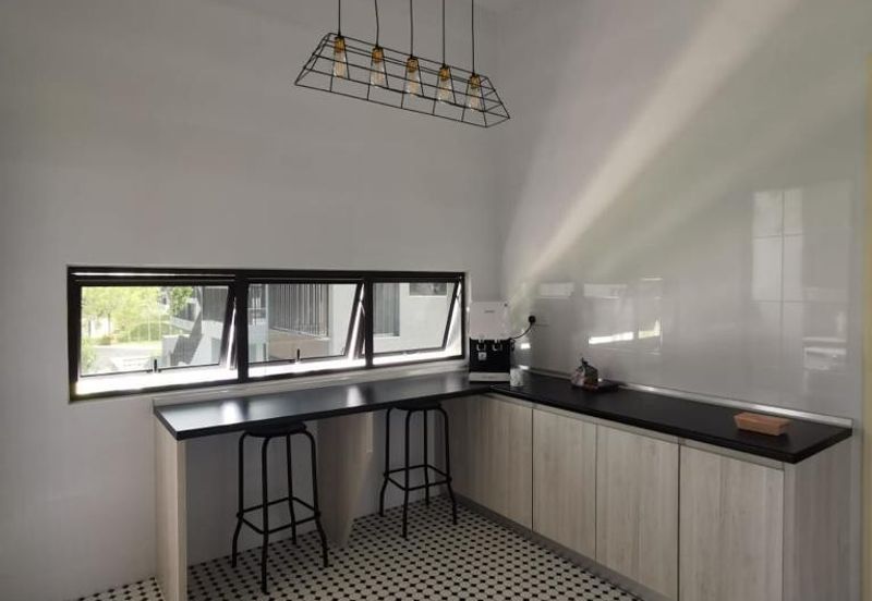 full furnished Type B mulia for rent!